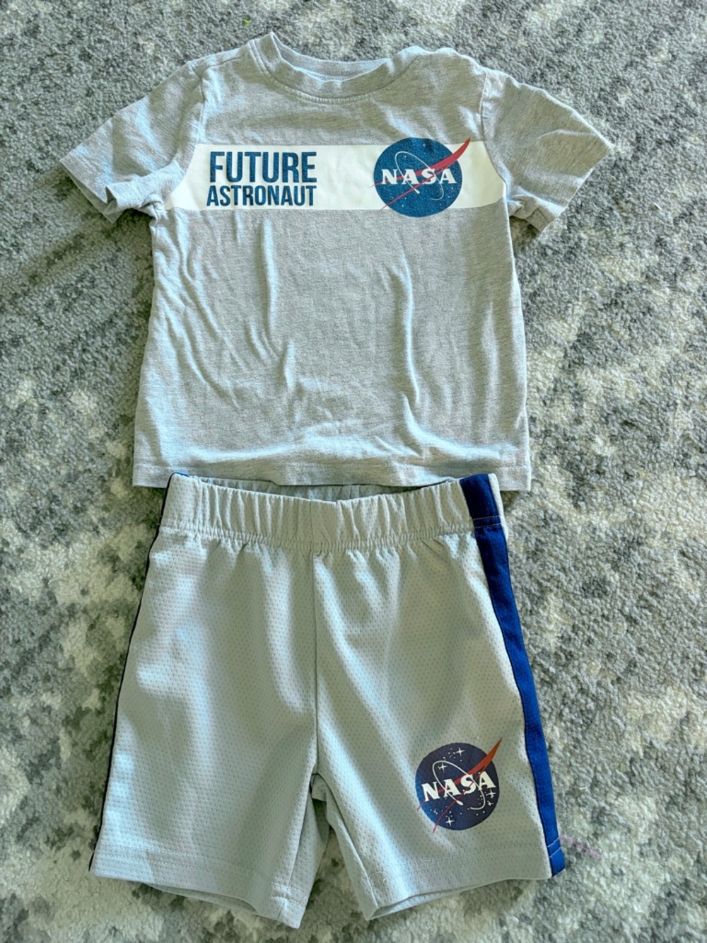 NASA Future Astronaut Gray Tee & Shorts Set toddler boys 2t